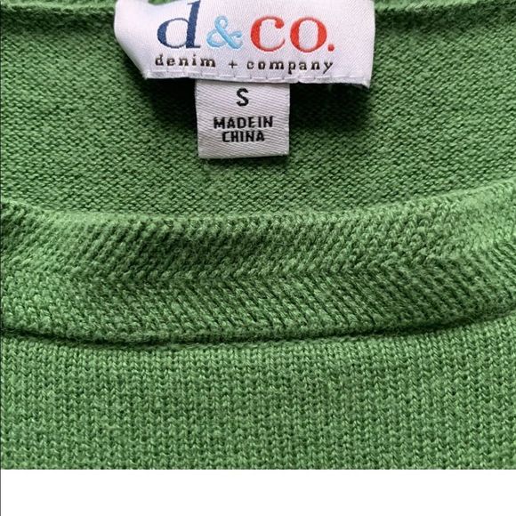 Denim & Company sweater with pockets - Picture 4 of 7